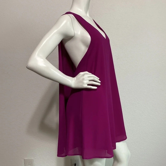 4SI3NNA Magenta Cape Back Swing Dress - Size S - Picture 8 of 14
